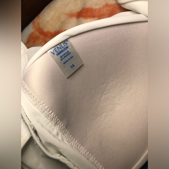 VENUS Goddess Enhancer White Swim Top Tankini size 14 NWOT - Picture 8 of 11